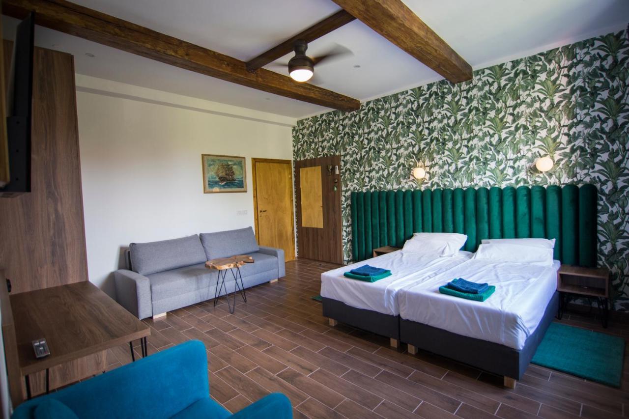 Luxurio Rooms With Baths Livorno Exterior foto