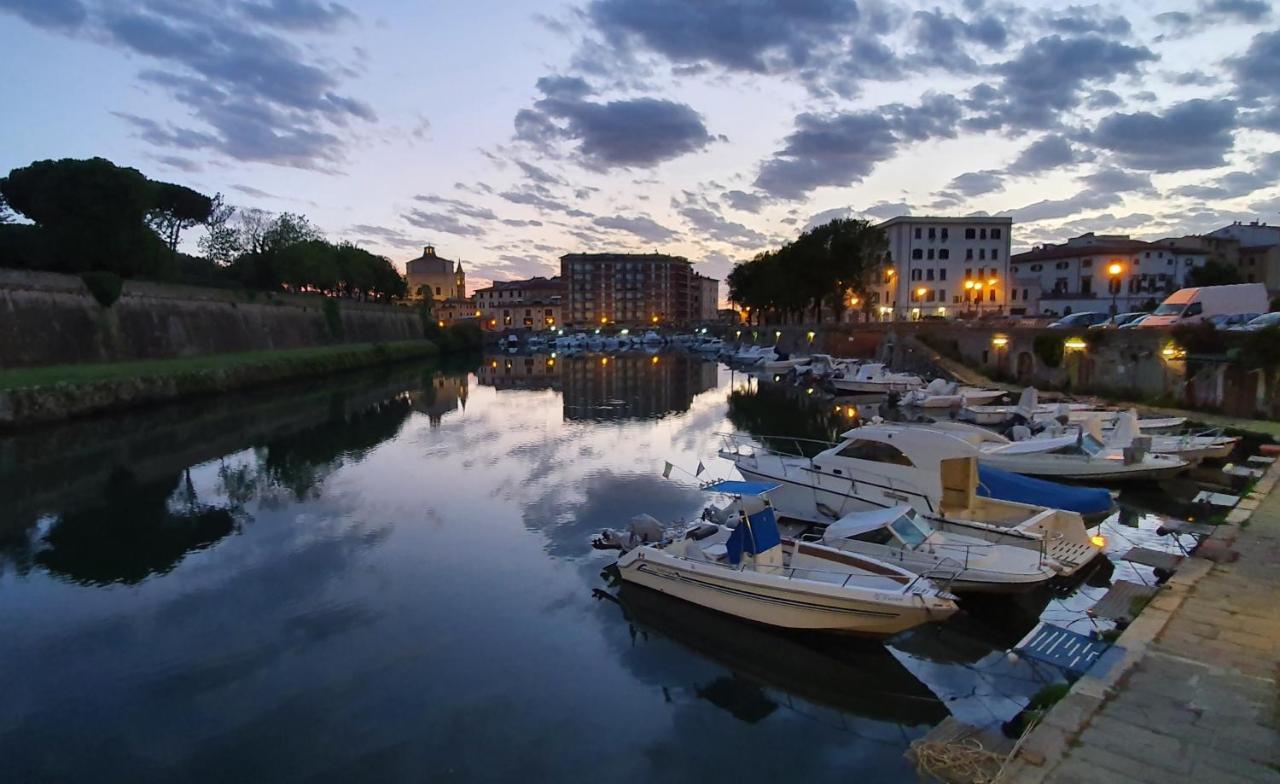 Luxurio Rooms With Baths Livorno Exterior foto